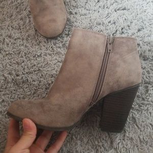 Fergalicious Punch Boots